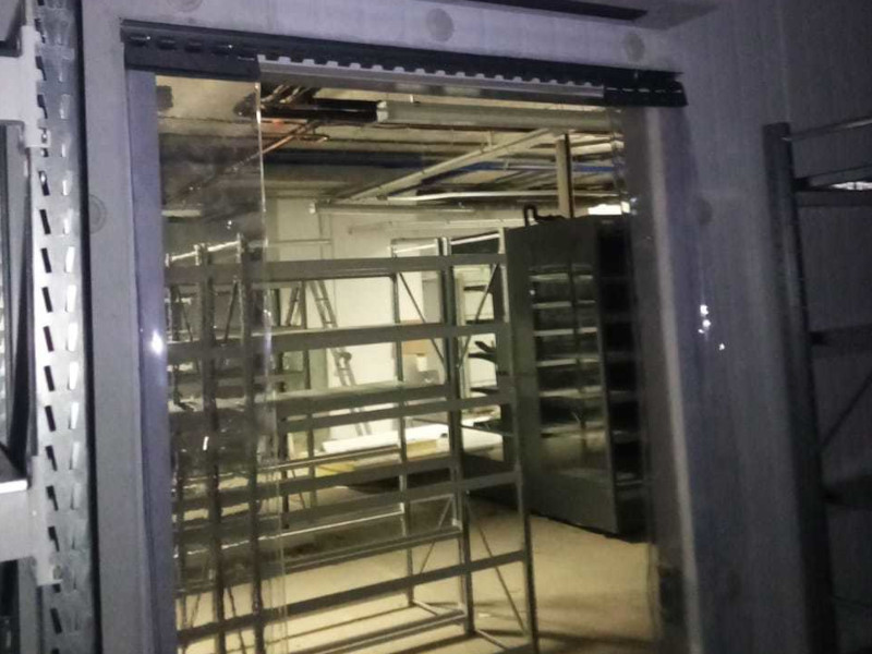 Дарксторы в классическом формате, фото